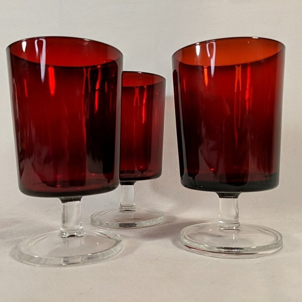 Vintage Set of 3 Arcoroc France Luminarc Cavalier Ruby Red Wine Cocktail Glasses
